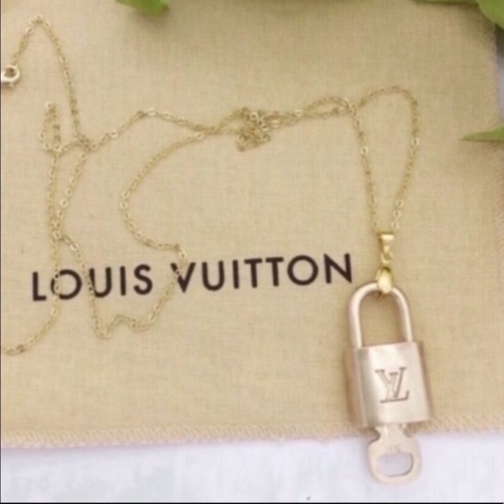 Louis Vuitton lock & key with gold necklace